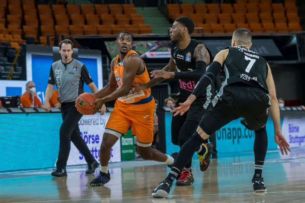 阵容变化的 阵容变化的